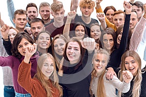 Large group of friends with a smile looking at the camera