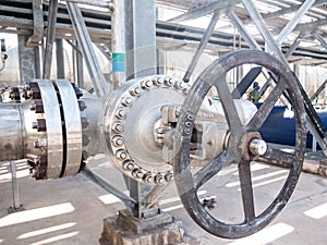 Large manual handwheel valve and flange photo