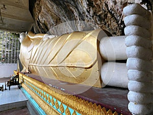 A large reclining Buddha statue