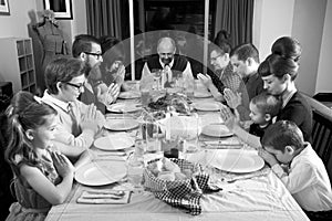 Large Retro Family Thanksgiving Day Dinner Turkey Prayer