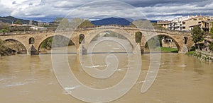 Large Romanesque bridge of Puente La Reina