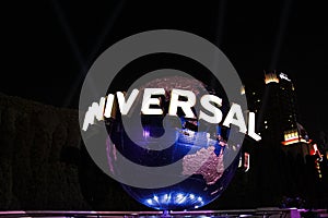 The large rotating Universal logo globe.