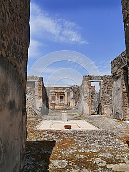 Large Villa with many rooms in Pompeii near Naples