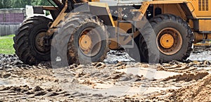 Large wheel loader wheel chassis, loader