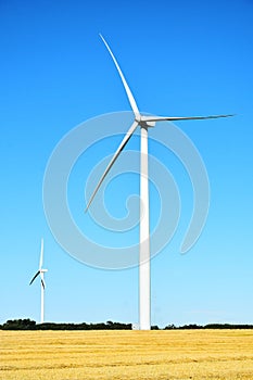 Large Wind Turbine Towers