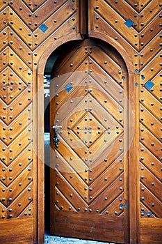 Large wood wooden door close up photo