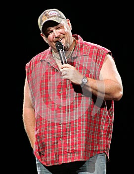 Larry the Cable Guy performs stand up