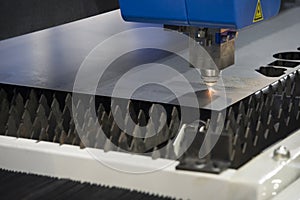 The laser cutter machine