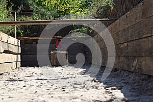 Laser level in a trench with formwork