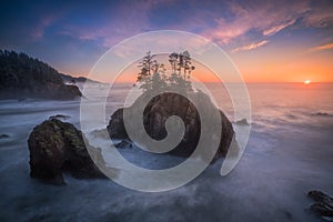 The last minute sunset and soft ocean of Oregon coast