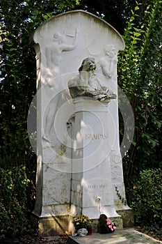 Brahms Grave at Vienna Central Cemetery