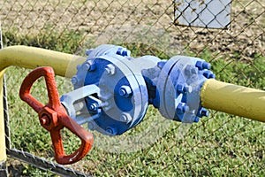 The latch on the underground gas pipeline