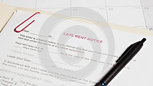 Late rent notice document or form