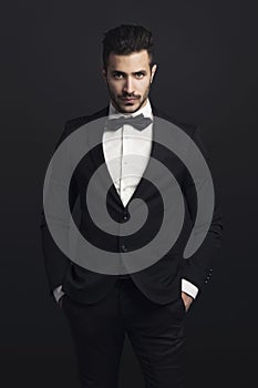 Latin man wearing a tuxedo