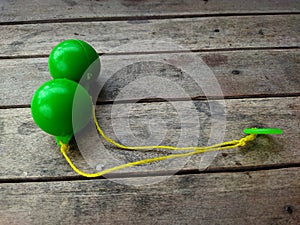 Lato lato is green, a traditional Indonesian game that is currently viral photo