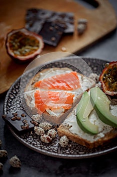 Launch with Grain bread with fried egg