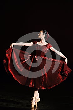 Laura Blica Toader performing