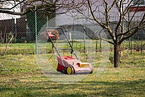 Lawn mower for verticutting in garden