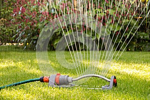 Lawn sprinkler