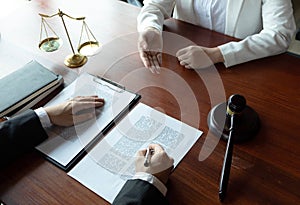 The lawyer provides advice, advice, legal proposals. Examination of legal documents