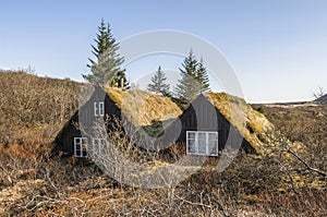 `LaxÃ¡rbakki` A detached house from 1942 that is in disrepair