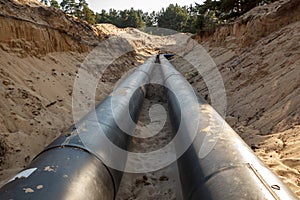 Layed pipeline construction