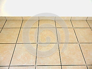 Laying floor tiles