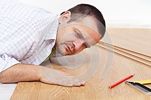 Laying laminate flooring at home