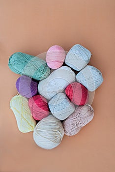 Layout of multicolored skeins of yarn, made of different materia