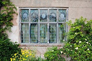 Leaded window