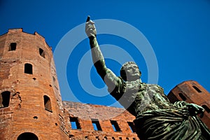 The leader: Cesare Augustus - Emperor