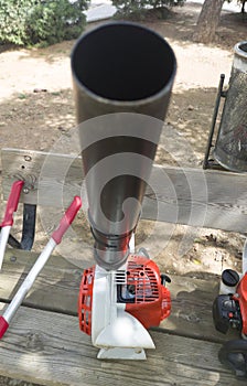 Leaf blower machine