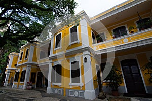 Leal Senado Building