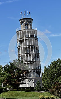 Leaning Tower of Niles