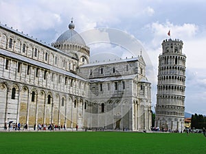 Leaning tower of Pisa (2)