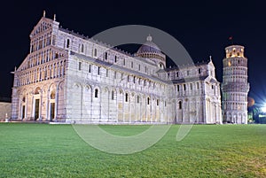 Leaning Tower of Piza at night photo