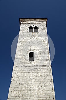 Pendiente la Torre en Croacia 