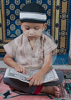 Learning to read Quran