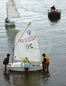 Learning to sail