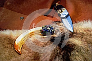 Leather,Fur,Tusk,Folding knife