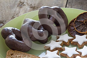 Lebkuchen, Cinnamon Stars and almond biscuit photo