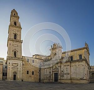 lecce basilic cathedral panorama