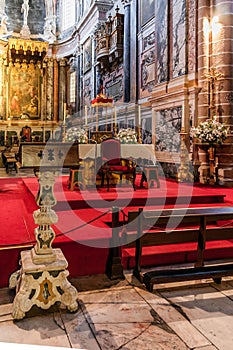 Lectern and altar of the Evora Cathedral, the largest cathedral in Portugal.