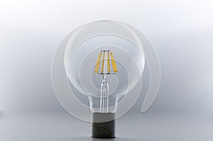 LED filament light bulb (E27)