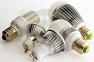 LED lamps E27 and GU10 without and with cooling