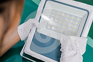 LED light bulb production factory, the production process of light-emitting diodes