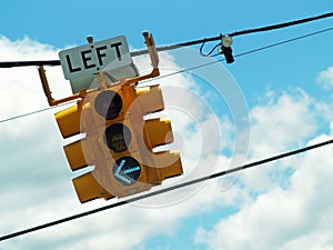 Left turn light