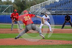 Lefthanded Spanish pitcher in the game