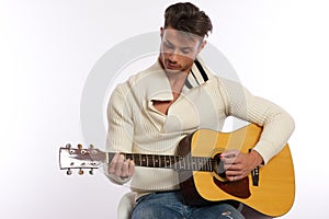 Lefty guitar player photo