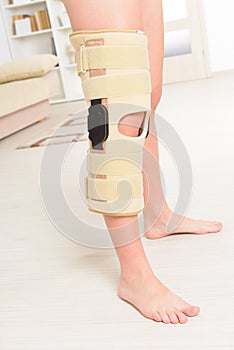 Leg in knee cages